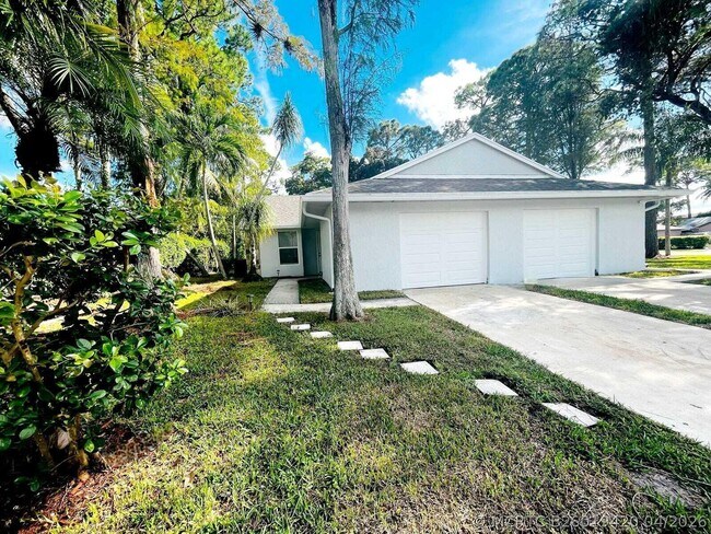 Building Photo - 13838 Bottlebrush Ct