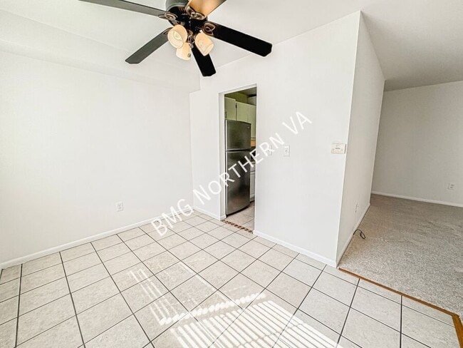 Building Photo - 1523 Colonial Dr