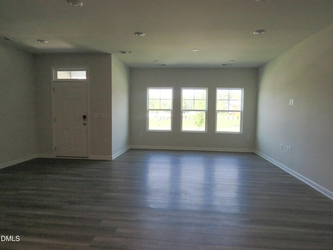 Building Photo - 5118 Anamosa St