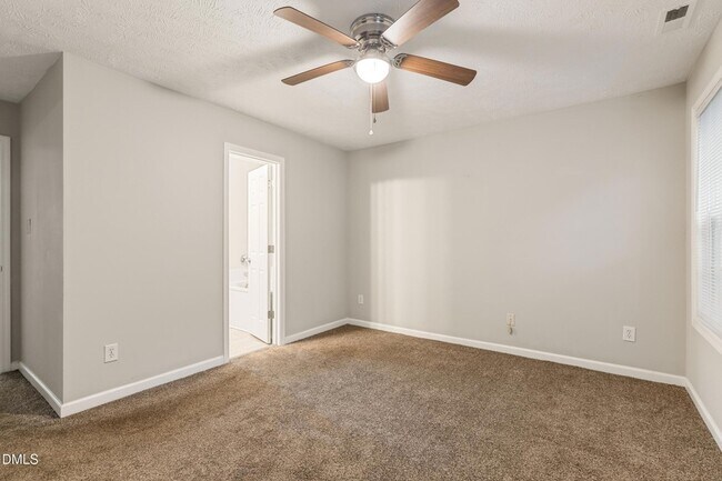 Building Photo - 390 Bubble Creek Ct