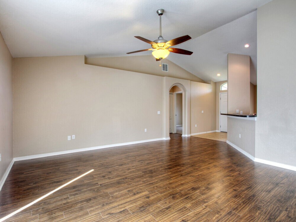 Building Photo - 8364 Greystone Dr