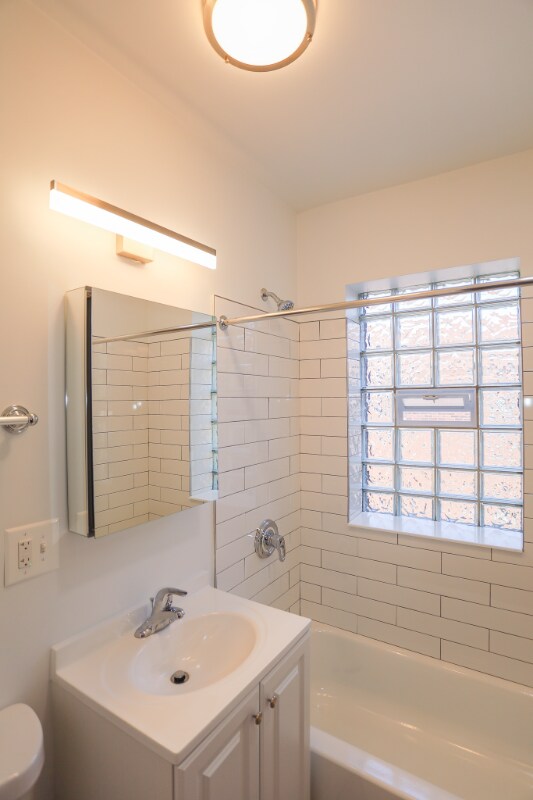 Building Photo - 4403 Hamilton