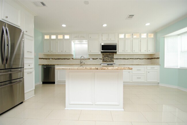 Building Photo - 11511 Creekhurst Dr