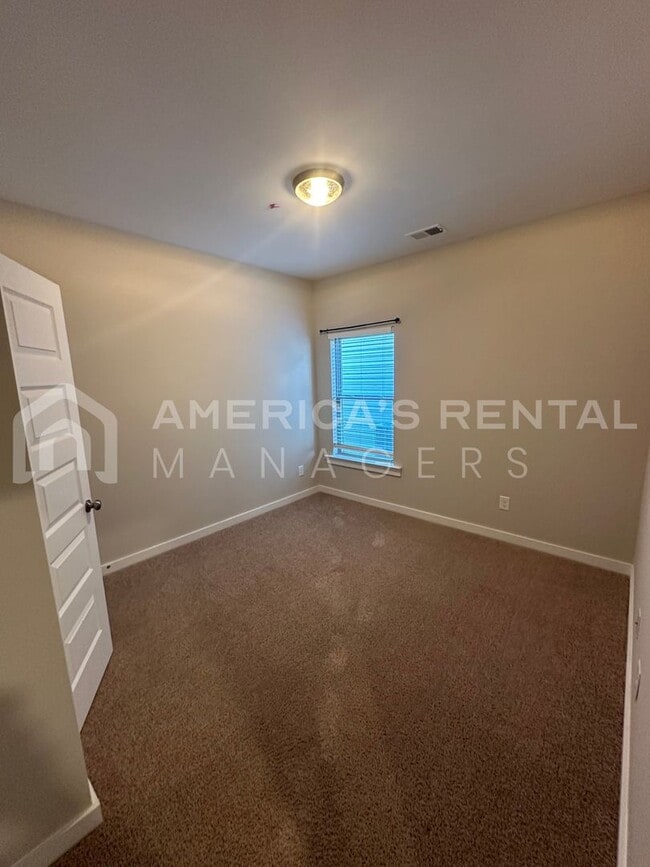 Building Photo - Home for Rent in Cullman, AL! Sign a 13 Month Lease by 5/15/26 to receive HALF-OFF ONE MONTH'S RE...