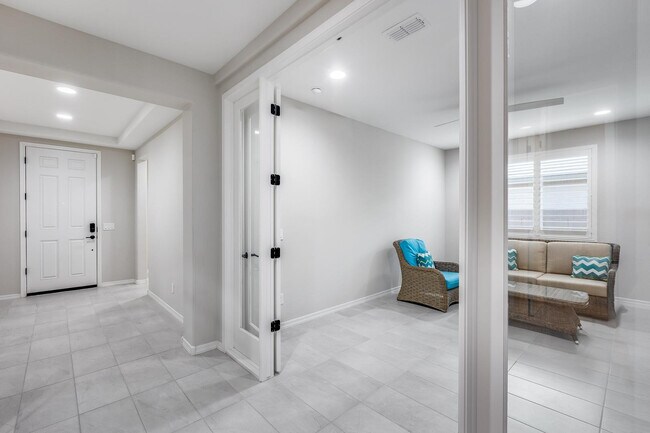 Building Photo - 7308 W Tombstone Trail