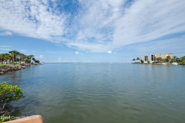 Building Photo - 3873 S Banana River Blvd