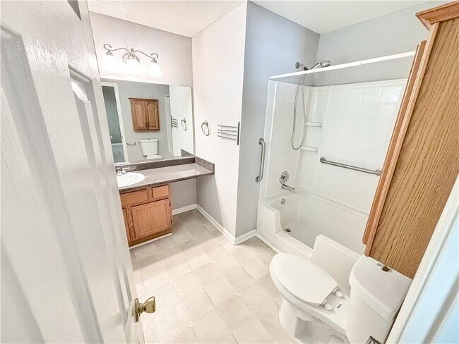 Building Photo - 1497 Chaseway Cir