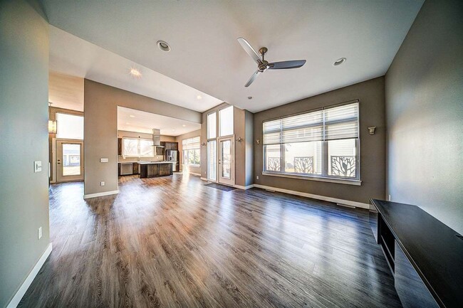 Building Photo - 704 American Pharaoh Dr