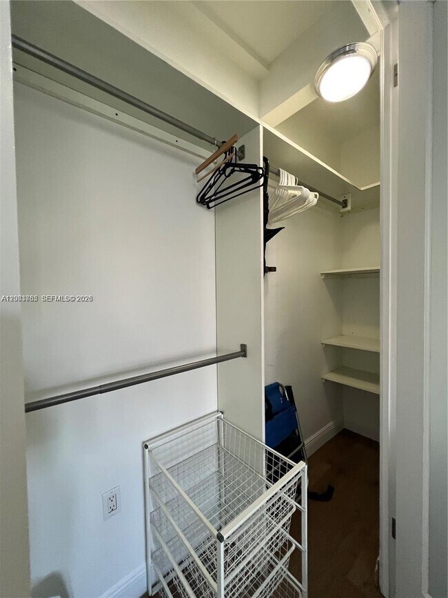 Building Photo - 439 15th St