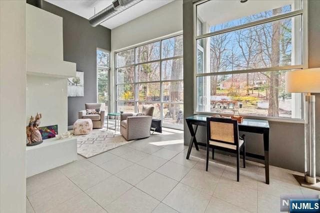 Building Photo - 954 Pines Terrace