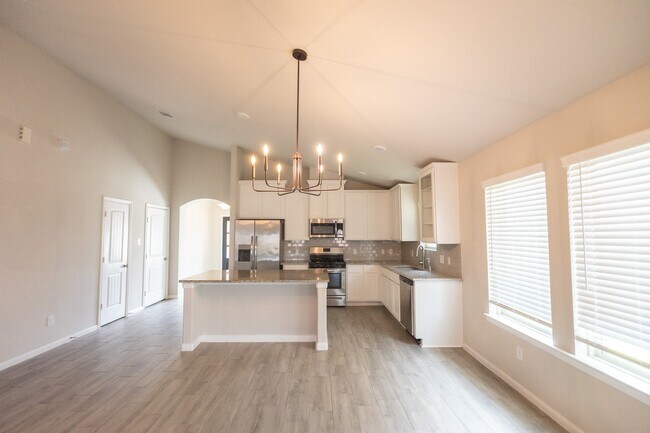 Building Photo - 388 Kendall Crest Dr