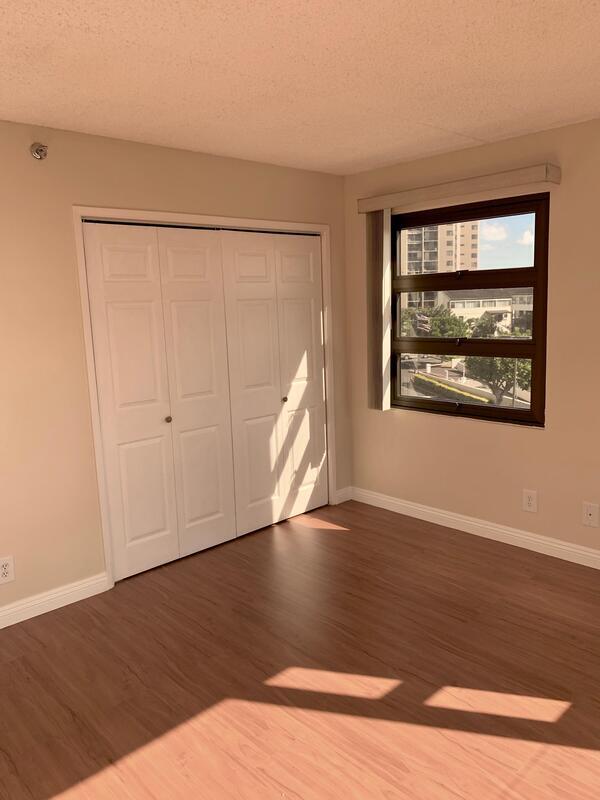 Building Photo - 98-402 Koauka Loop