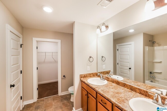 Building Photo - 587 Kincaid Cove Ln