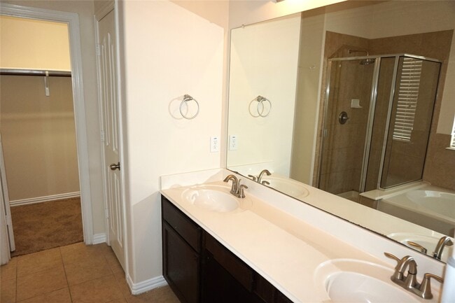 Building Photo - 13415 Nigh Way