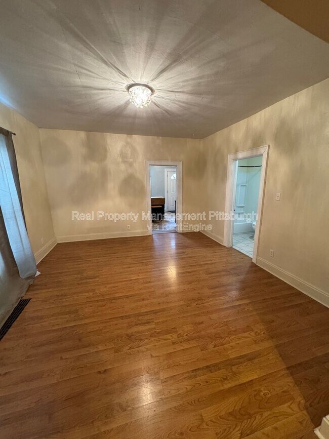 Building Photo - 48 Laclede St