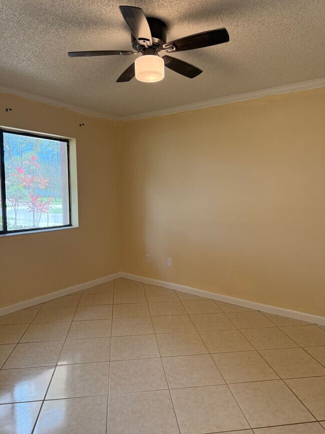 Building Photo - Meadowood gated community