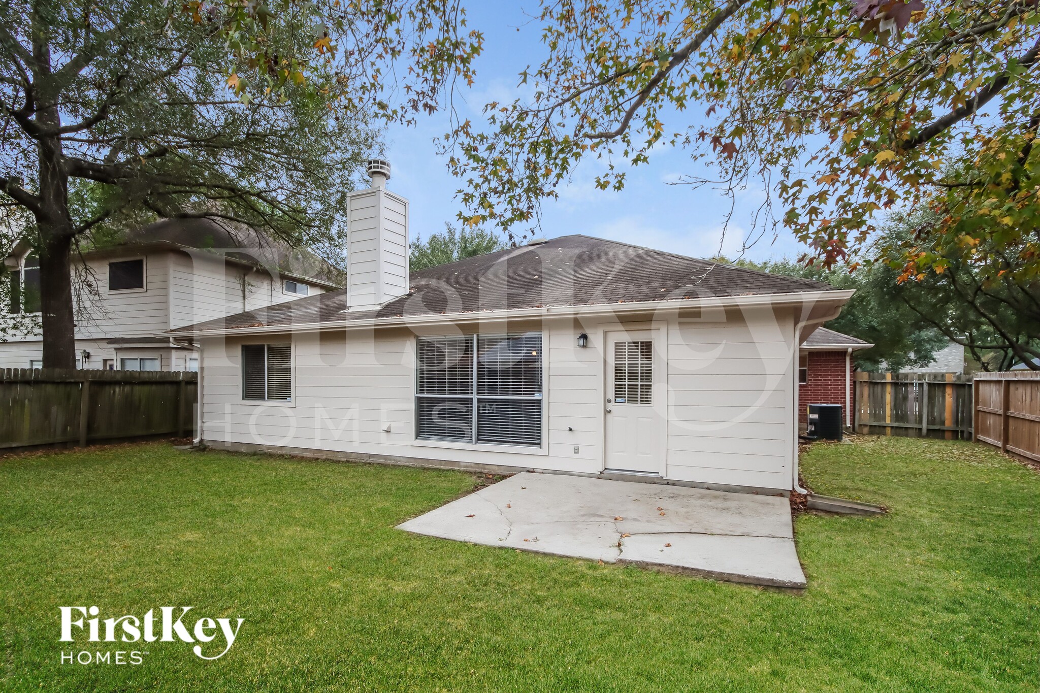 Building Photo - 16310 Great Forest Ct