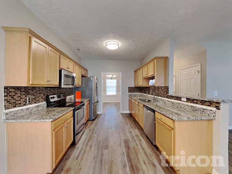 Building Photo - 1456 Colyn Avenue