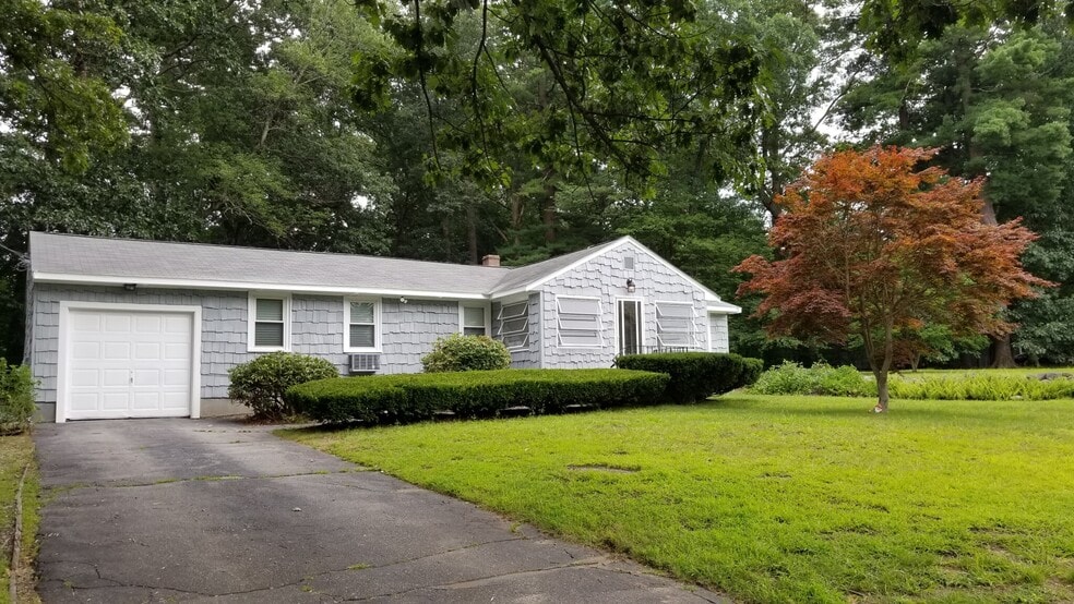 Building Photo - 29 Sandy Brook Rd
