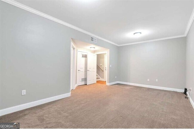 Building Photo - 5408 Glenridge Cove NE