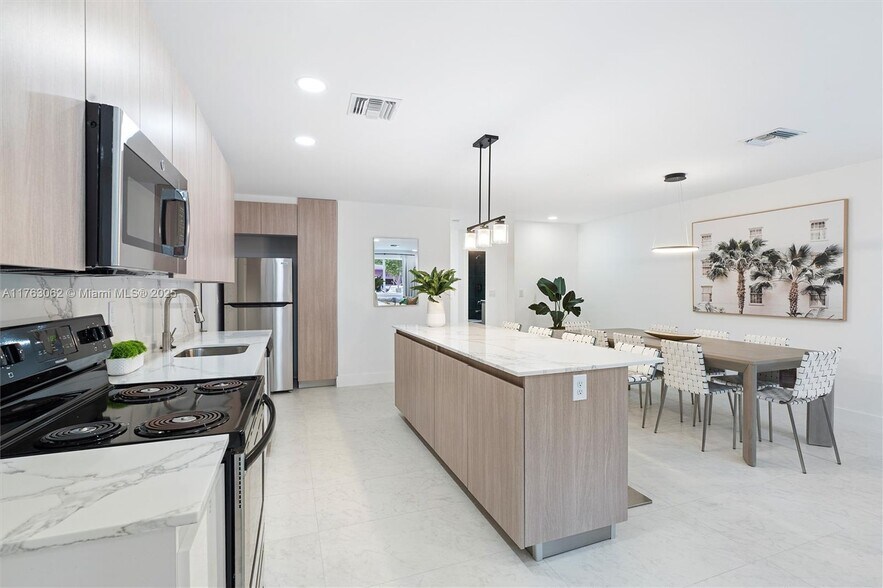 Primary Photo - 1212 NW 6th Ct