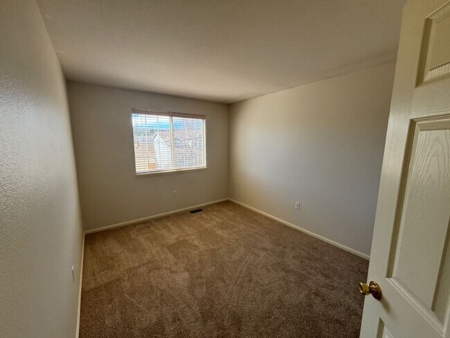 Building Photo - Beautifully Updated 3bd/2.5ba Home in Littleton