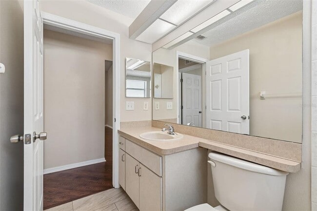 Building Photo - 7904 Floradora Dr