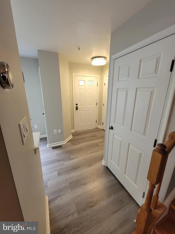 Building Photo - 8702 Castlerock Ct