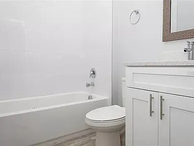 Building Photo - 607 Kangaroo Dr