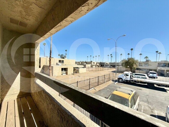 Building Photo - 2664 N 43rd Ave