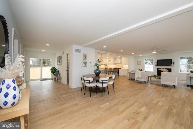 Building Photo - 371 Kresson Rd