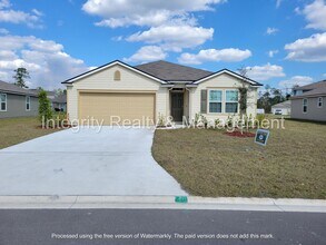 Building Photo - Newer 4 Br, 2 Bath home