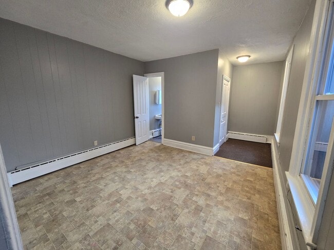 Building Photo - 417 N Ninth St