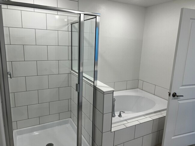 Building Photo - 9272 Bonita Mar Dr