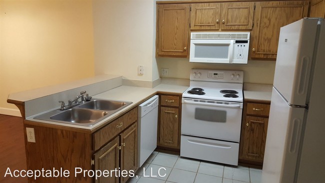 Building Photo - 8082 Veterans Pkwy