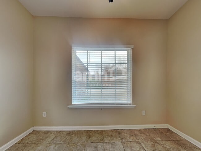 Building Photo - 4940 Grace View Ln