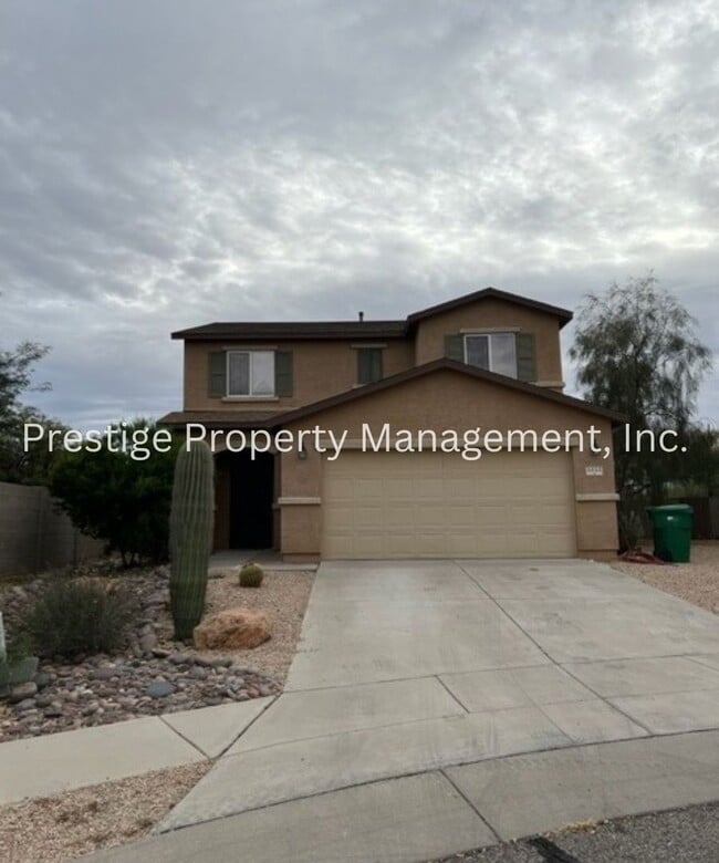Primary Photo - Large Sahuarita home in a cul-de-sac!
