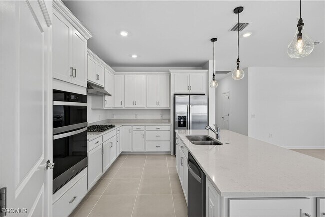 Building Photo - 24844 Surf Hvn Ln