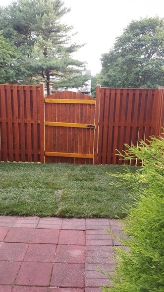 back yard - 1009 Simsbury Ct