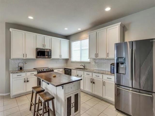 Building Photo - 6009 Myers Ct