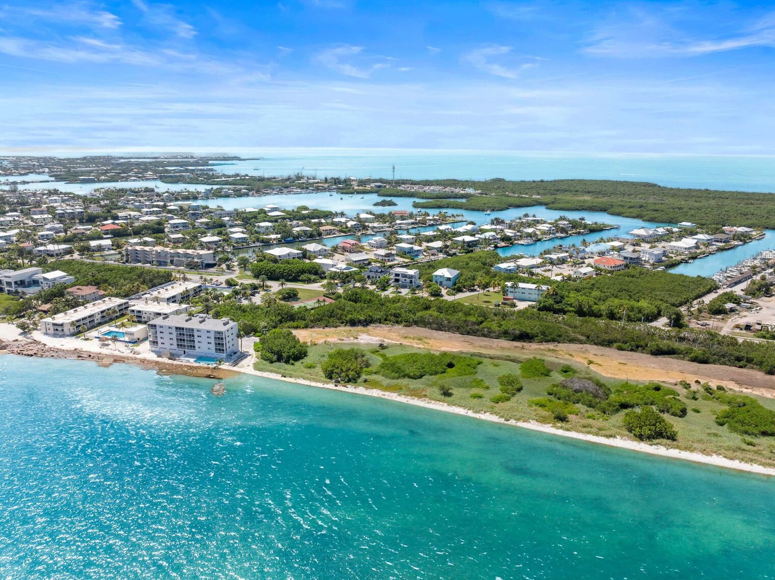 Building Photo - 136 Coco Plum Dr