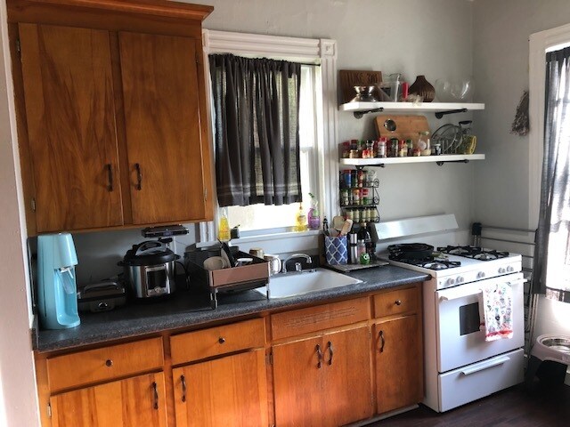 Building Photo - 91 S Washington St.