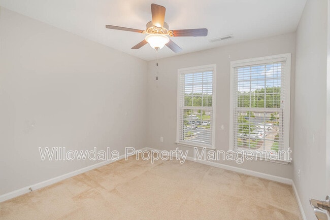 Building Photo - 8002 Reedybrook Crossing