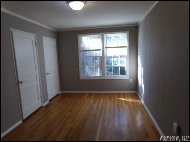 Building Photo - 1400 S Taylor St