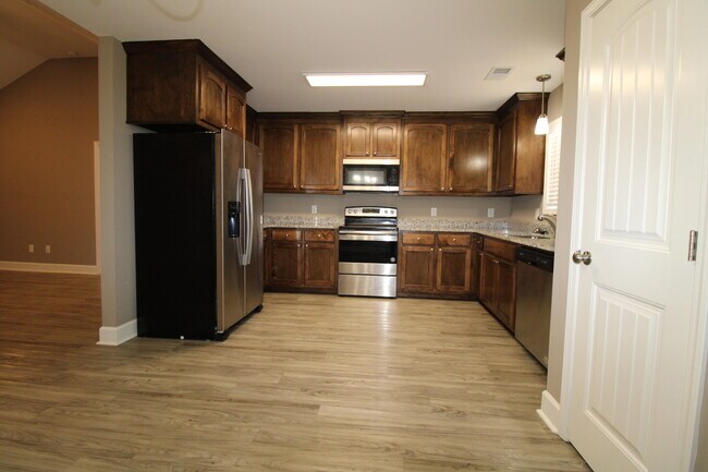 Building Photo - 2280 Equinox Ave