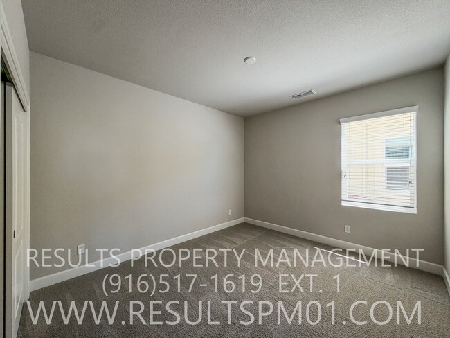 Building Photo - Beautiful Spacious El Dorado Hills Home in gated community