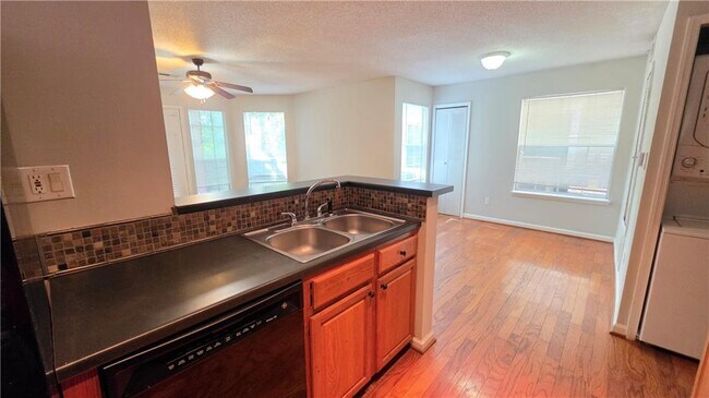 Building Photo - 317 Hawkstone Way