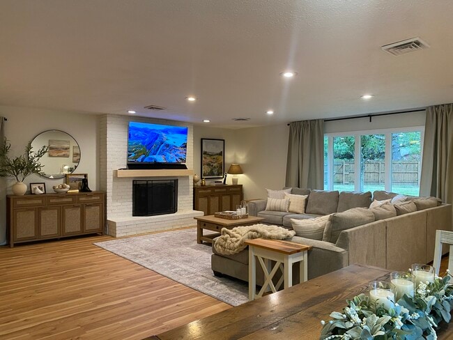 Building Photo - 3515 Indianbrook Dr