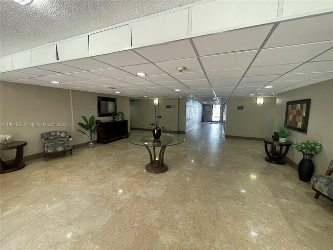 Building Photo - 1805 Sans Souci Blvd