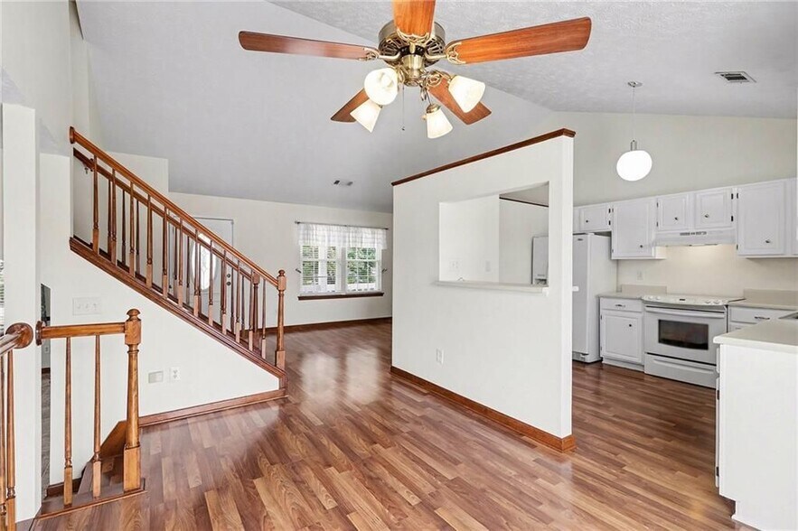 Building Photo - 2752 Inverloch Cir